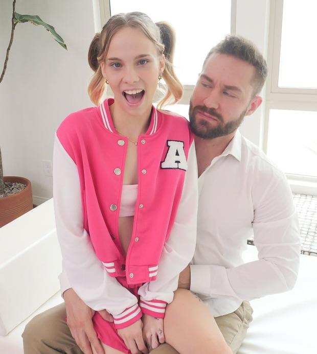 Erica Candfield - Masturbating Thief FullHD 1080p/HD 720p