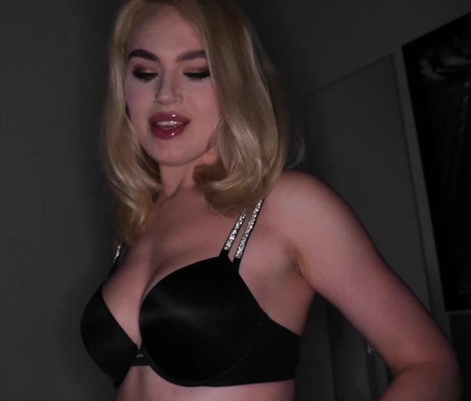 Blonde Stunner Greta Foss Milks Freaky T's Huge Cock Bareback FullHD 1080p/HD 720p