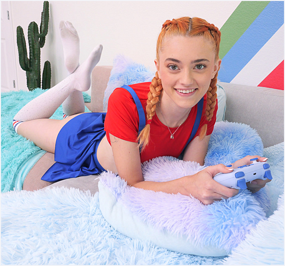 Gracey Snow - Gaming Cutie FullHD 1080p/HD 720p