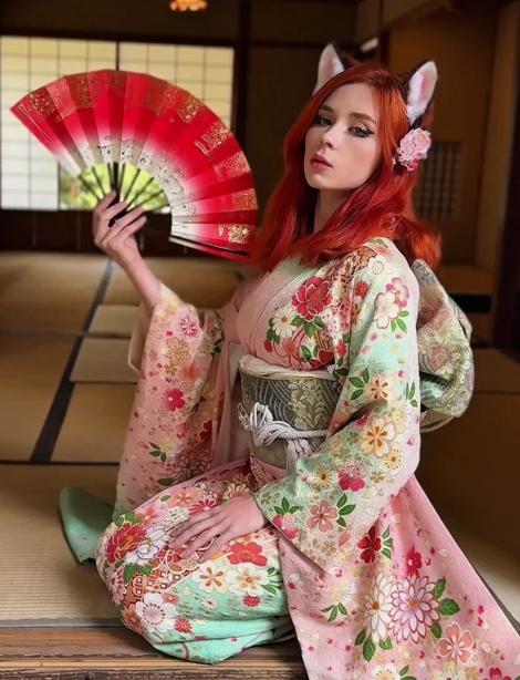 Sweetie Fox - Passionate Fucking with Busty Gorgeous Kitsune in Onsen 4K 2160p