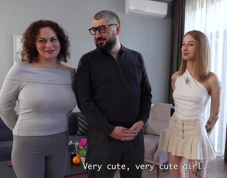 Sasha Paige - Real Interview and Public Anal Hacking with a Huge Dick of a Cute and Petite 20-year-old Girl Sasha Paige FullHD 1080p/HD 720p