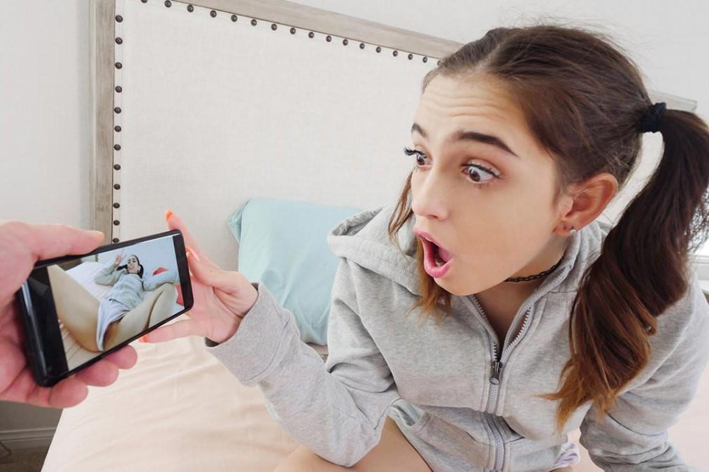 Brooke Haze - Her Pussy’s All Wet - SD/1080p