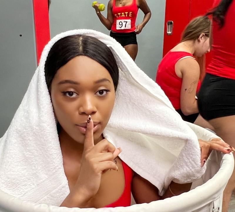 Journey Love - Stretching the Track Star FullHD 1080p/HD 720p