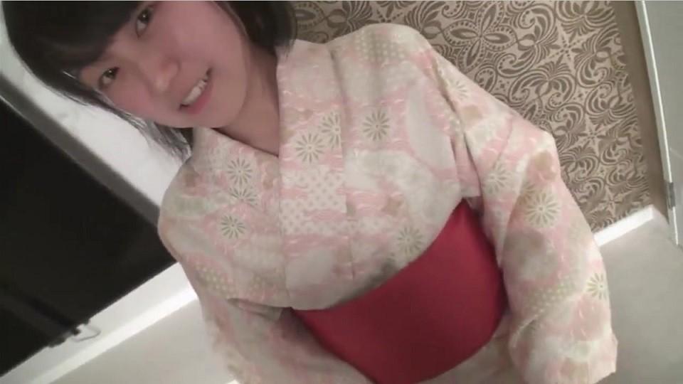 FC2 PPV 1185299 - Well-Bred Girl in a Yukata Loves Sex and Drinks Sperm with a Smile. [Oral] 720p