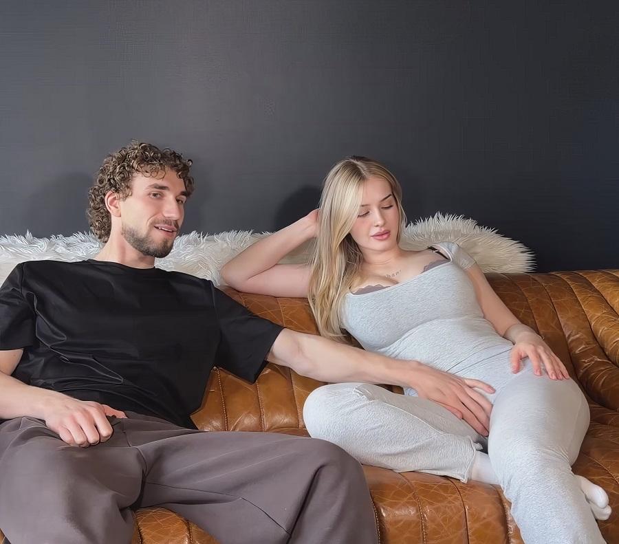 Cumatozz - My Friend's Girlfriend And I Were Left Alone While He Went To The Store FullHD 1080p