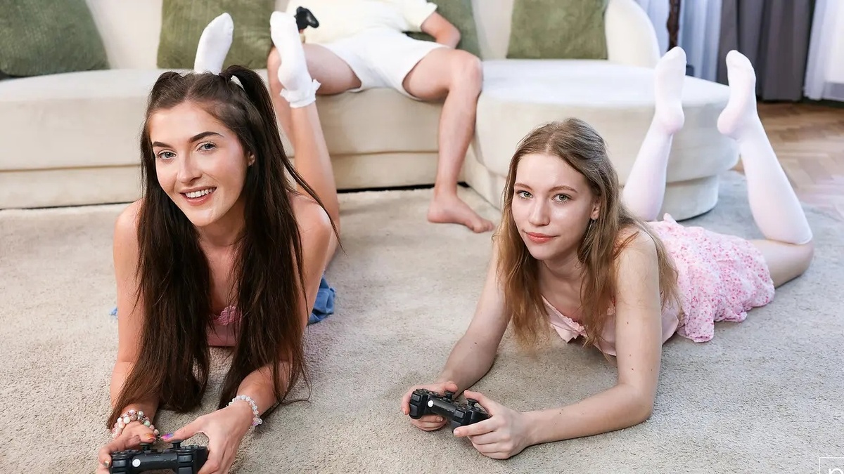 Nubile Films - Maya Sinn & Rhiannon Ryder [4K/1080p]